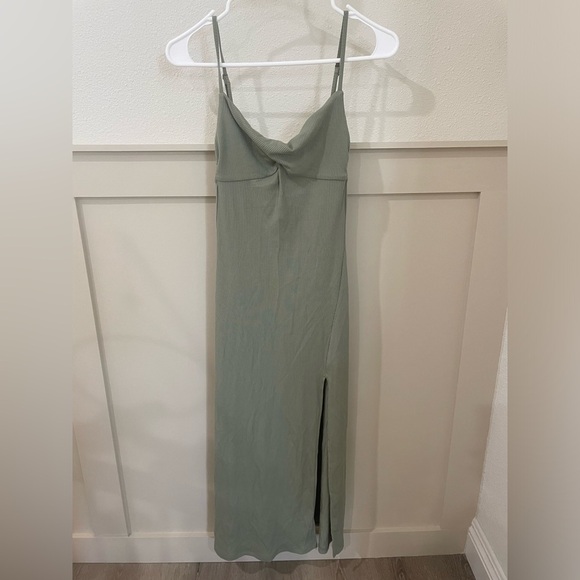 Aritzia Wilfred Green Ribbed Twist Front Midi Dress with Slit XS - Picture 5 of 10